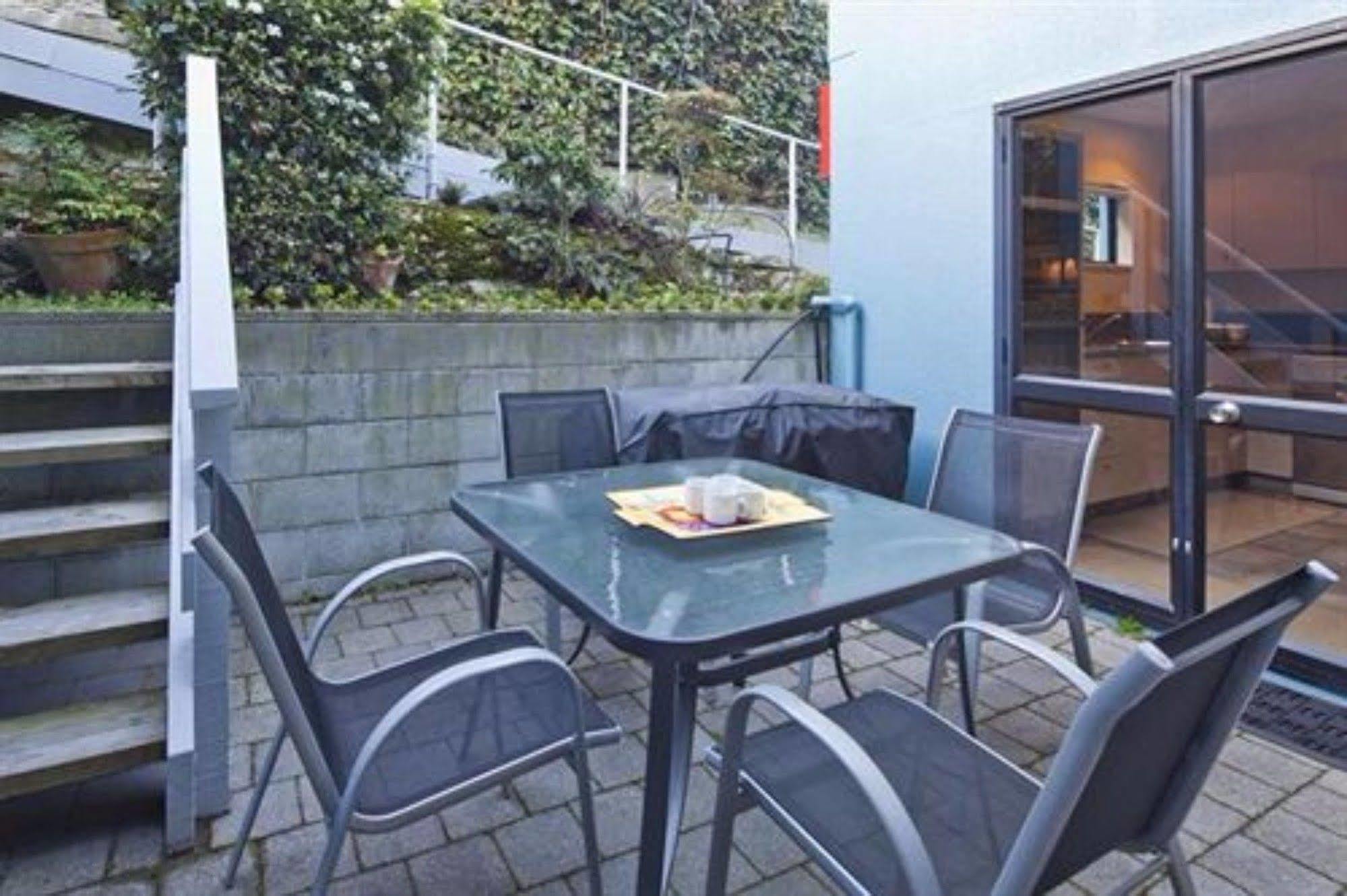apartamentos @ Spinnaker Bay Queenstown Exterior foto