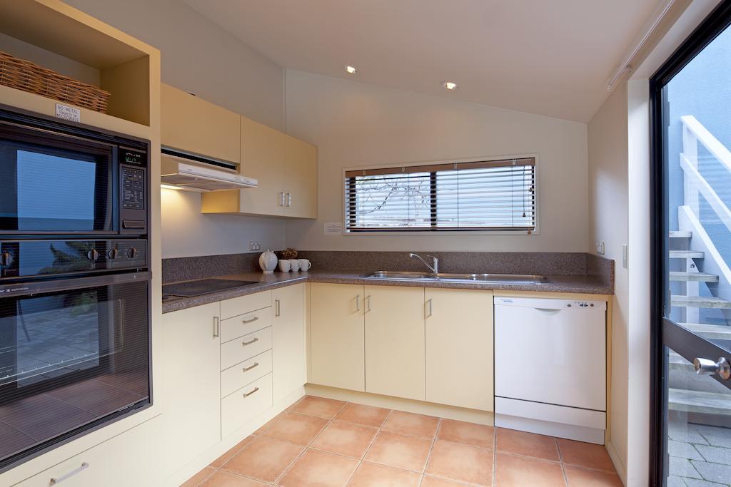 apartamentos @ Spinnaker Bay Queenstown Exterior foto