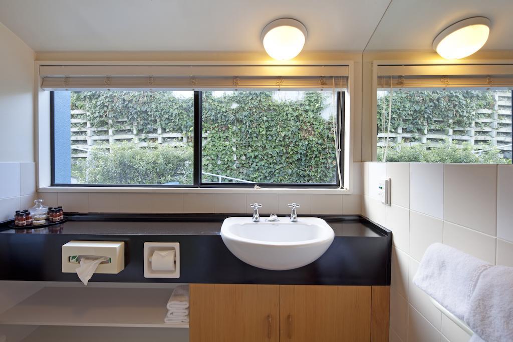 apartamentos @ Spinnaker Bay Queenstown Exterior foto